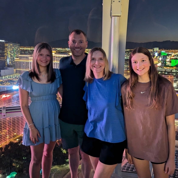 Meet your Posher, Susan - Picture 2 of 2